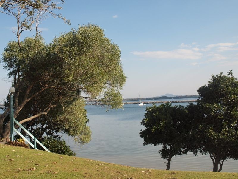1/32 Queen Lane, Iluka NSW 2466