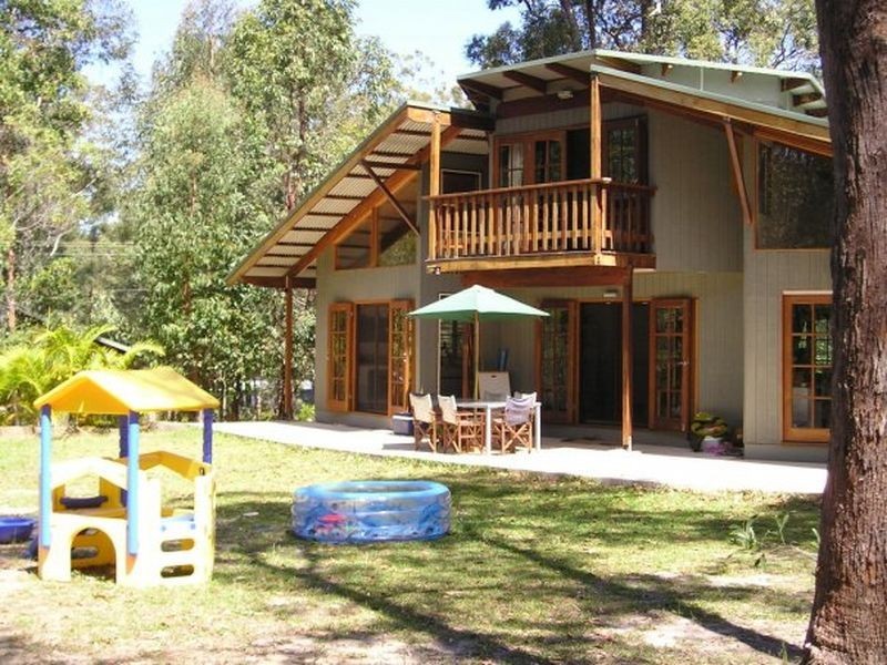 27 Gumhill Drive, Woombah NSW 2469