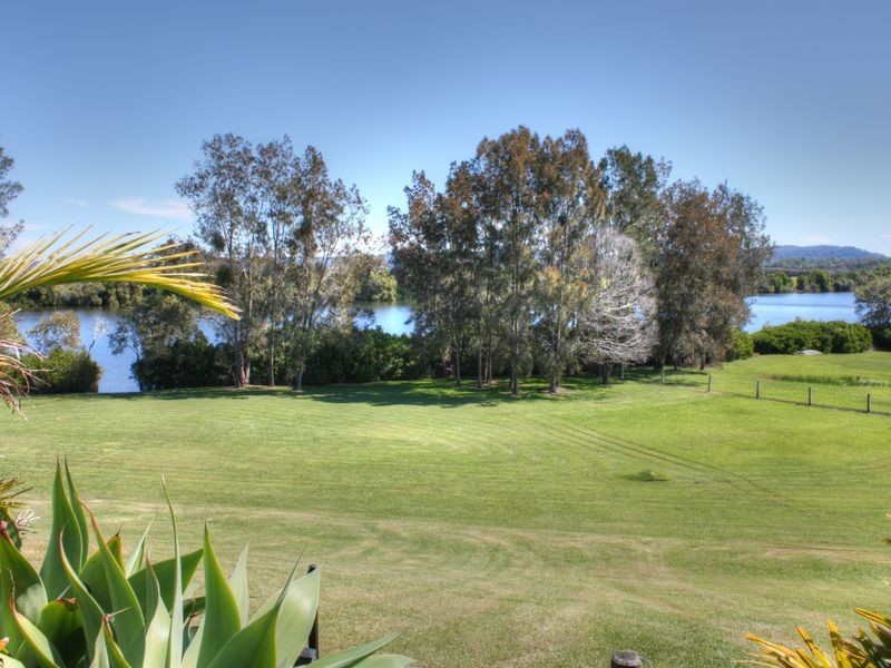 9 Adams Street, Woombah NSW 2469