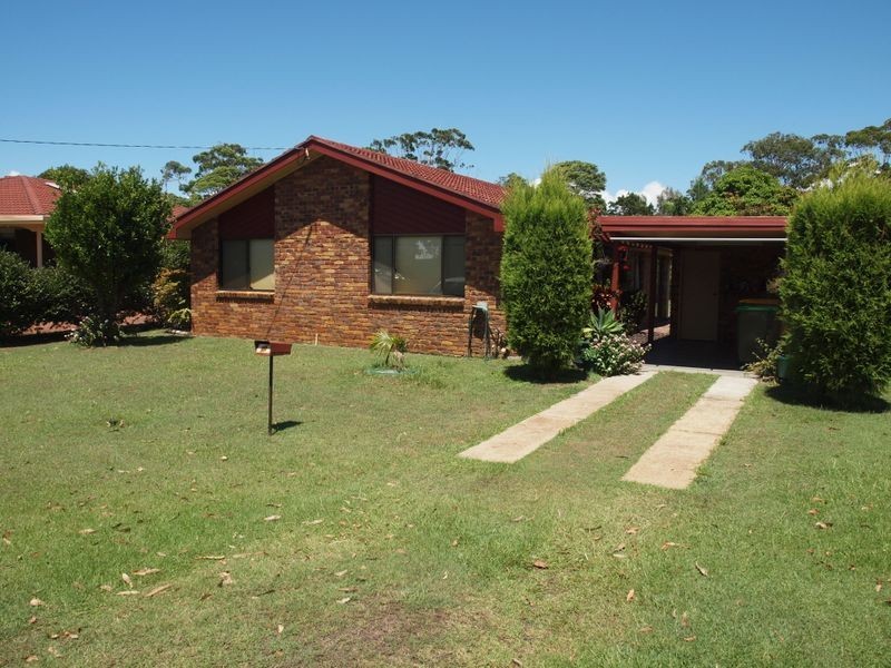 18 Compton Street, Iluka NSW 2466
