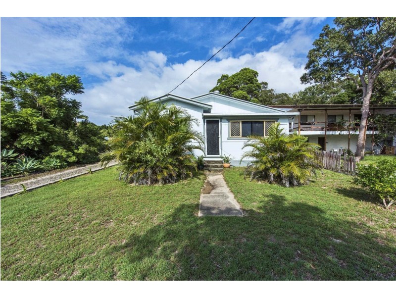 12 Long Street, Iluka NSW 2466