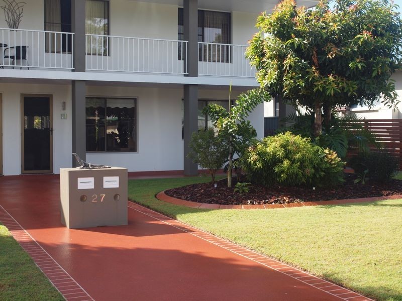 1/27 Loxton Avenue, Iluka NSW 2466