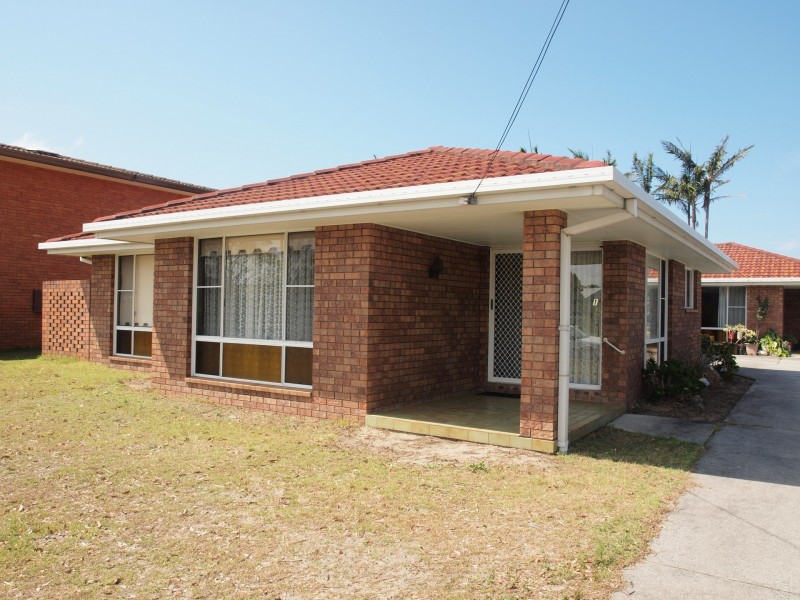 Unit 1/38 Ballanda Crescent, Iluka NSW 2466