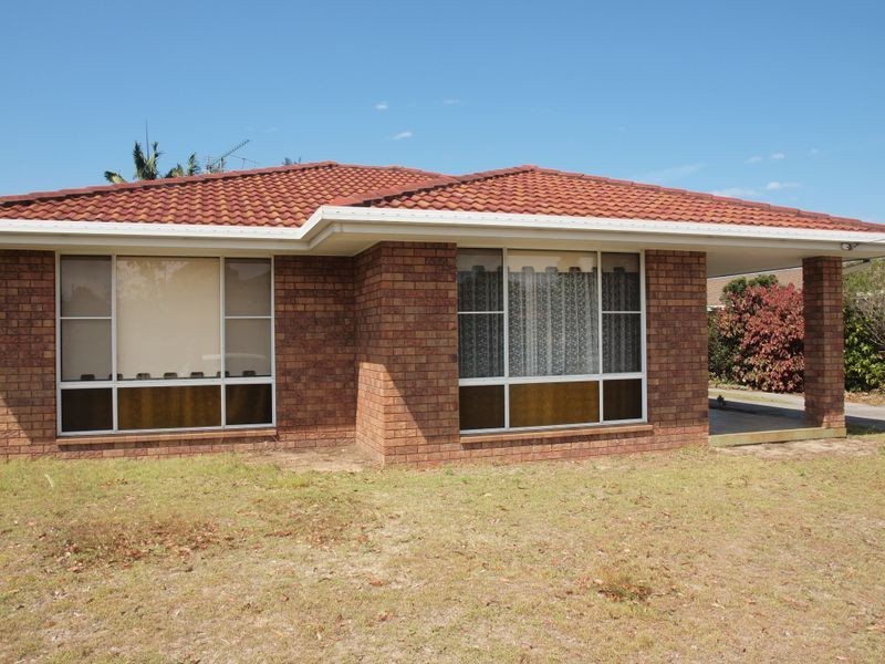 1/38 Ballanda Crescent, Iluka NSW 2466