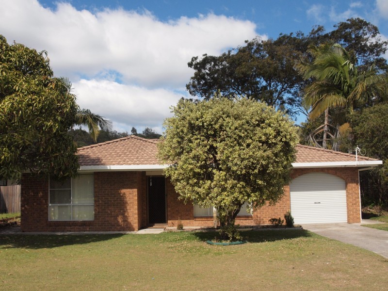 26 Loxton Avenue, Iluka NSW 2466