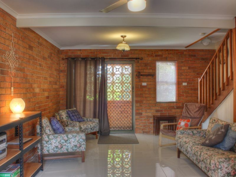 2/6 Angourie Street, Iluka NSW 2466