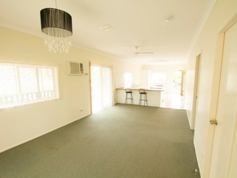 11 Loxton Avenue, Iluka NSW 2466