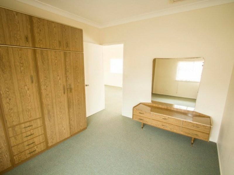 11 Loxton Avenue, Iluka NSW 2466