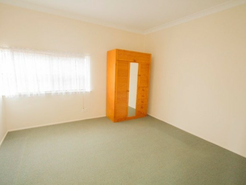 11 Loxton Avenue, Iluka NSW 2466