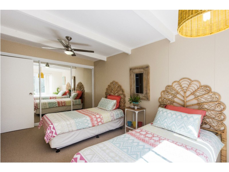 6 Loxton Avenue, Iluka NSW 2466