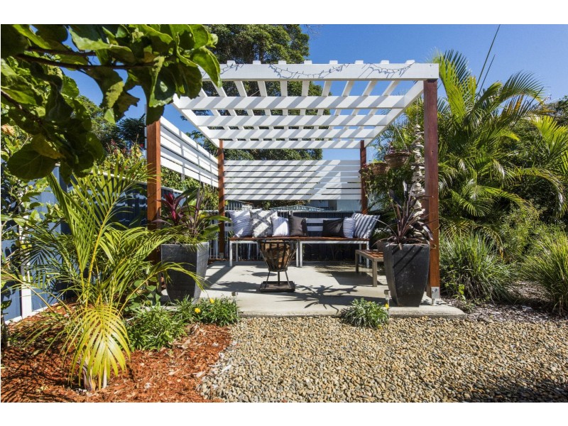 6 Loxton Avenue, Iluka NSW 2466