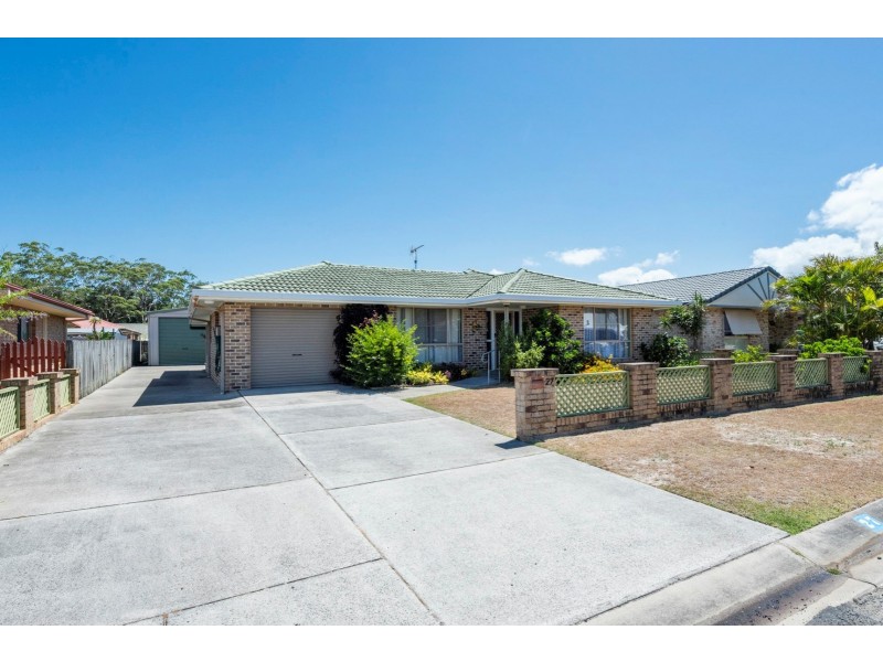 27 Melville St, Iluka NSW 2466