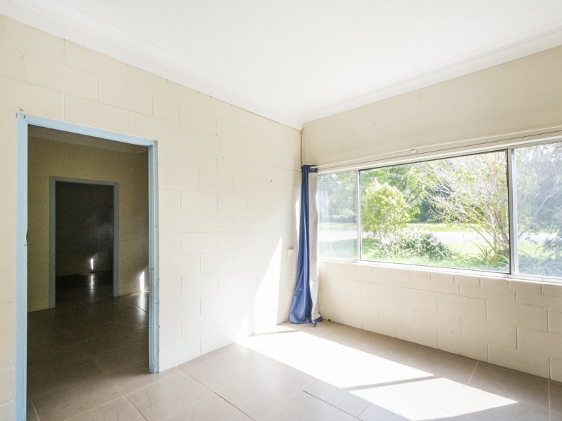 9 Wharf Street, Woombah NSW 2469