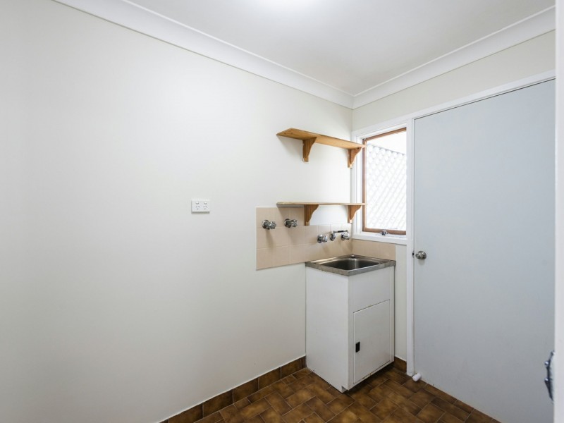 25 Ballanda Cres, Iluka NSW 2466