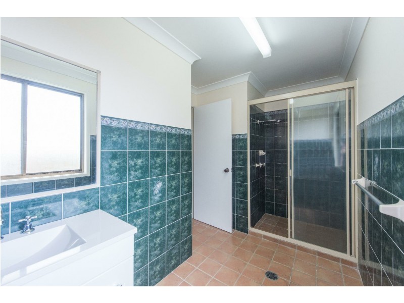 25 Ballanda Cres, Iluka NSW 2466