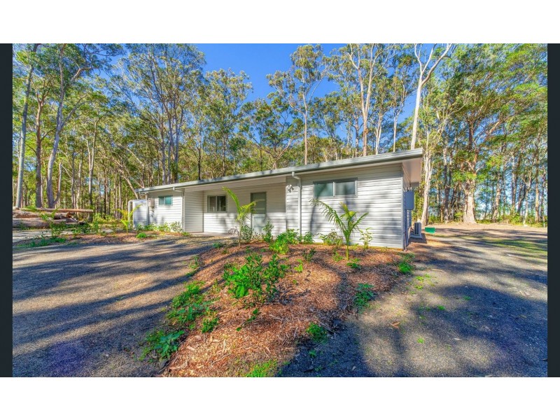 14 North Street, Woombah NSW 2469