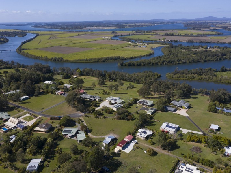 22 Waterview Crescent, Woombah NSW 2469