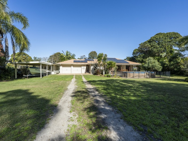 8 Angourie Street, Iluka NSW 2466