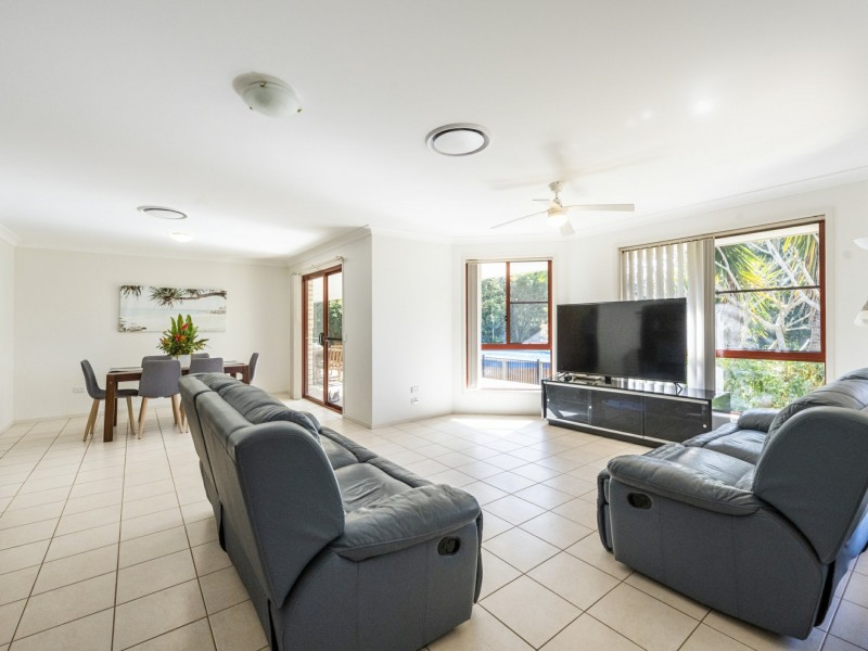 8 Angourie Street, Iluka NSW 2466