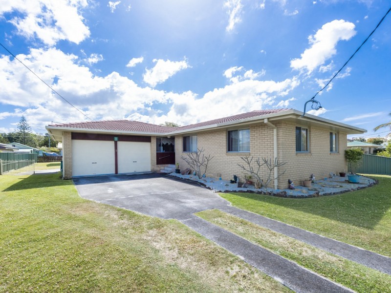 5 Hammond Street, Iluka NSW 2466