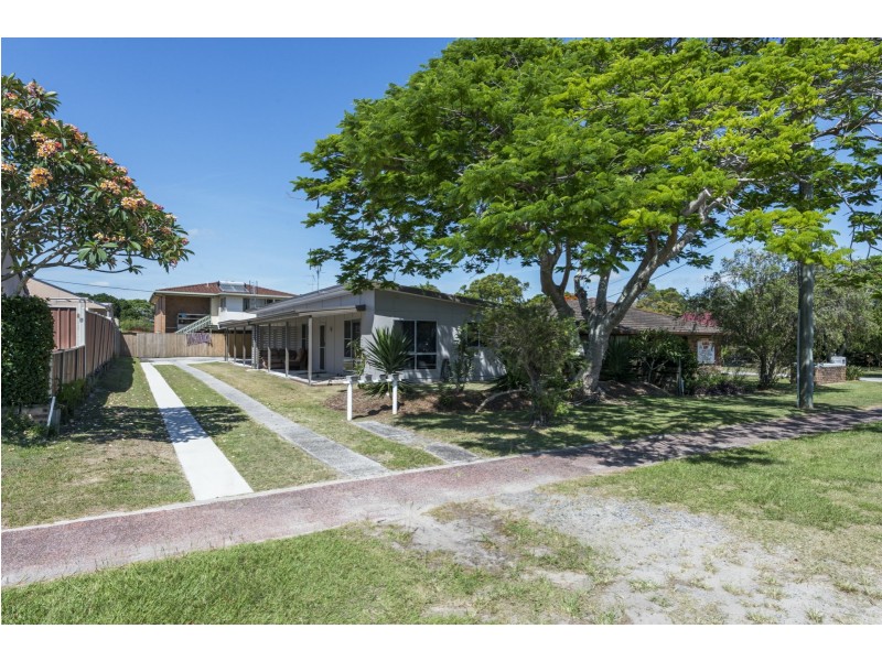 Unit 2/80 Charles Street, Iluka NSW 2466