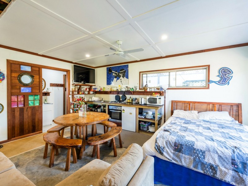 42 River Lane, Woombah NSW 2469