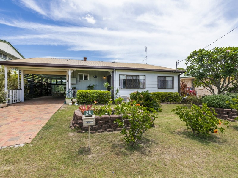 24 Compton Street, Iluka NSW 2466