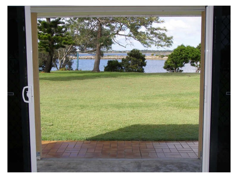 1/32 Queen Lane, Iluka NSW 2466