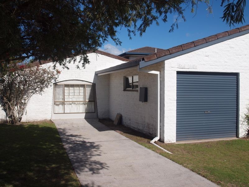 1/32 Queen Lane, Iluka NSW 2466