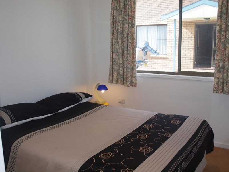 1/32 Queen Lane, Iluka NSW 2466