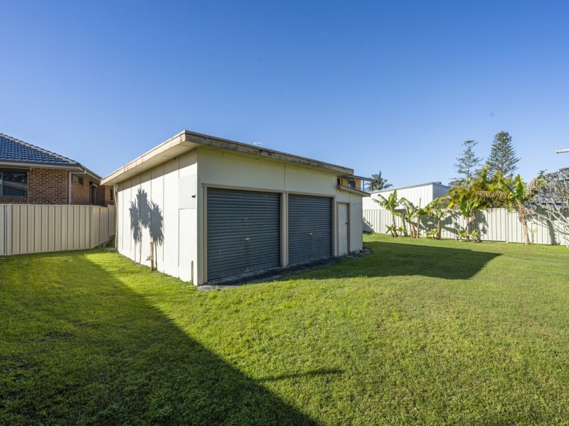28 Marandowie Drive, Iluka NSW 2466