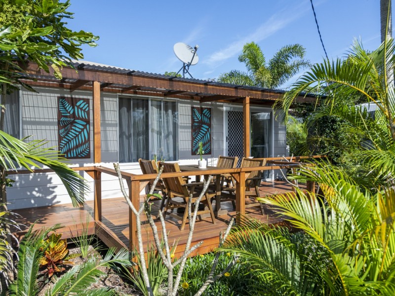 6 Loxton Avenue, Iluka NSW 2466