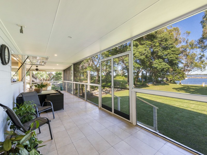 1/10 Queen Lane, Iluka NSW 2466