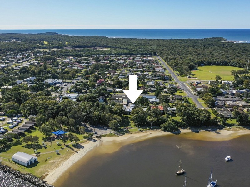 1/10 Queen Lane, Iluka NSW 2466