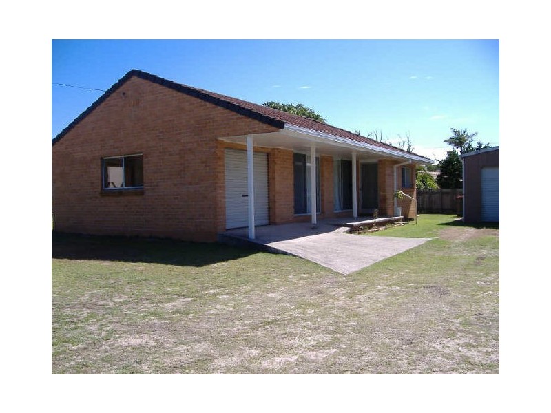 28 Ballanda Crescent, Iluka NSW 2466