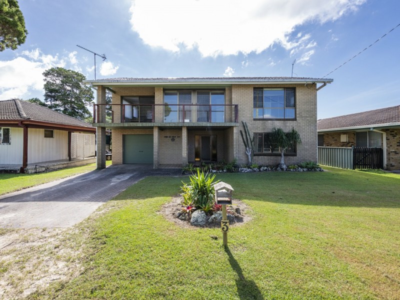 3 Hickey Street, Iluka NSW 2466