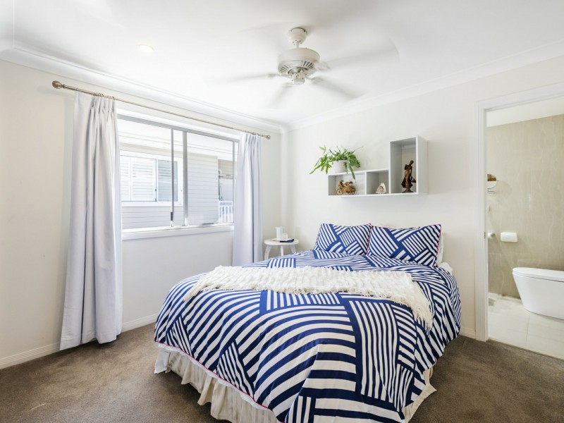 2/10 Queen Lane, Iluka NSW 2466