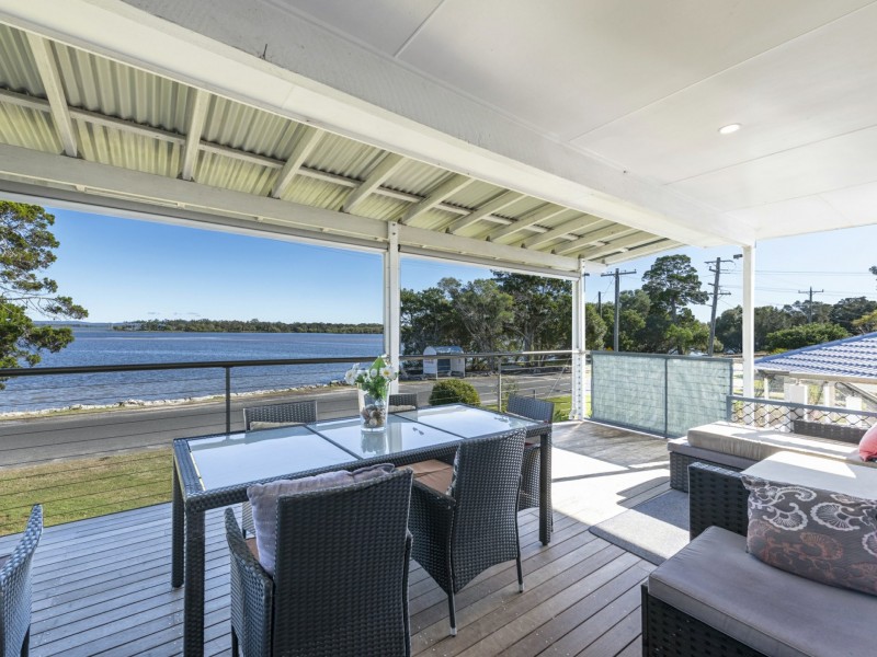 14 Marandowie Drive, Iluka NSW 2466