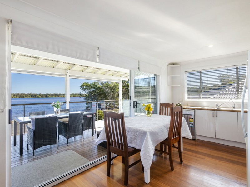 14 Marandowie Drive, Iluka NSW 2466