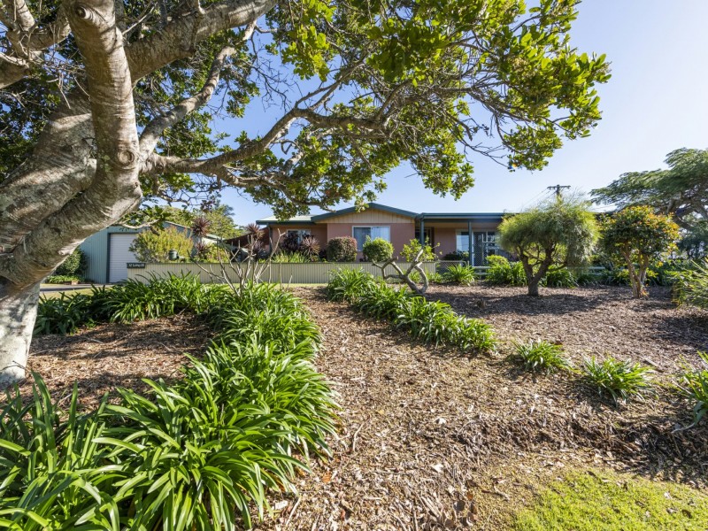 18 Long Street, Iluka NSW 2466