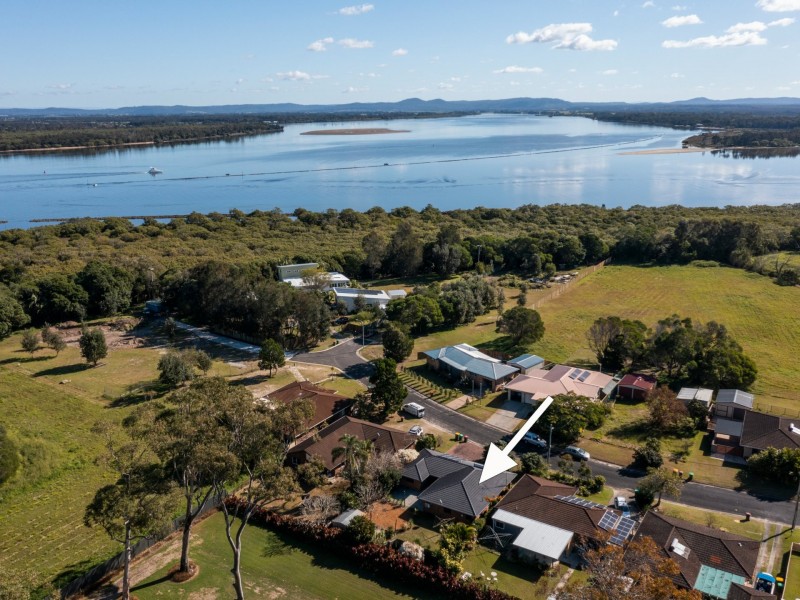 6 Gundaroo Crescent, Iluka NSW 2466