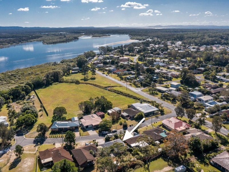 6 Gundaroo Crescent, Iluka NSW 2466