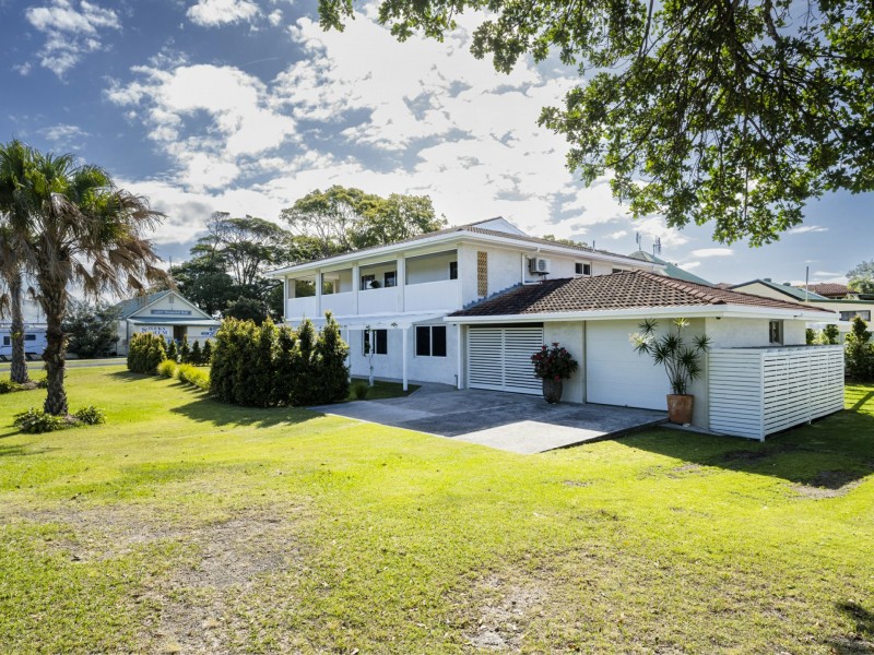 11 Charles Street, Iluka NSW 2466