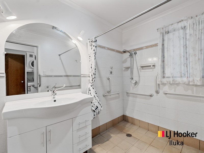 1 Cypress Close, Iluka NSW 2466
