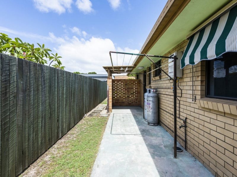 Unit 2/19 Ballanda Crescent, Iluka NSW 2466