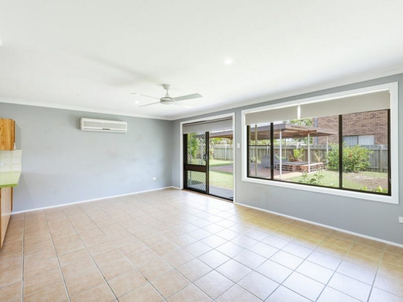 Unit 2/19 Ballanda Crescent, Iluka NSW 2466