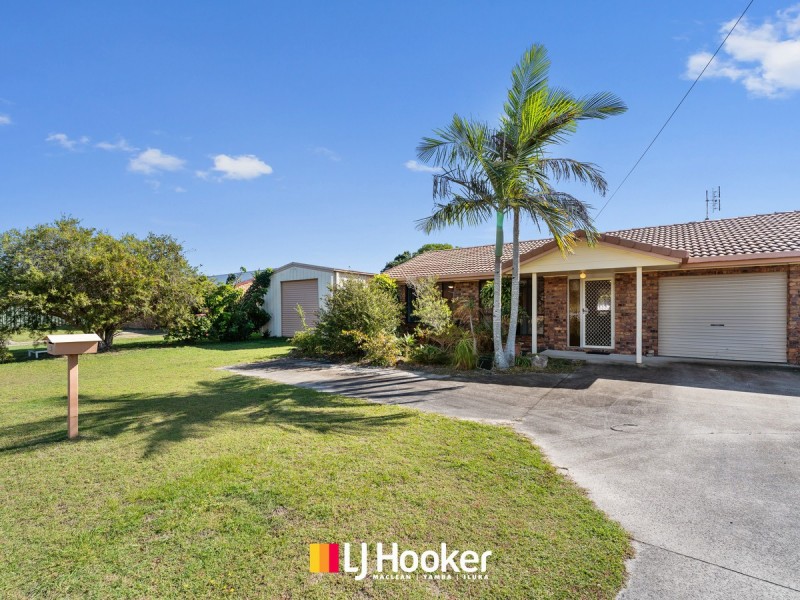 1/33 Ballanda Crescent, Iluka NSW 2466
