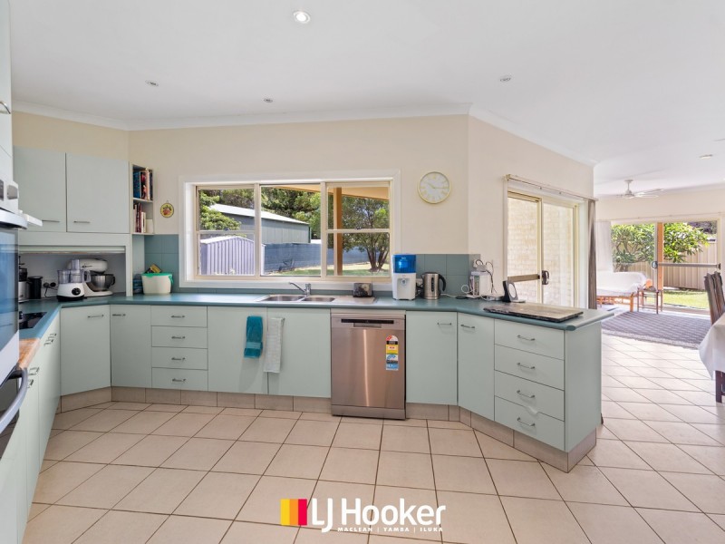 25 Conrad Close, Iluka NSW 2466