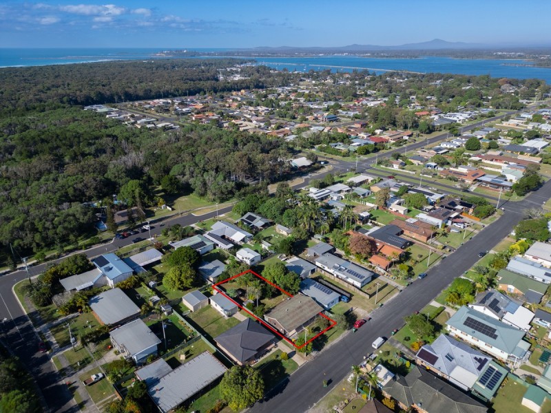 30 Hammond Street, Iluka NSW 2466