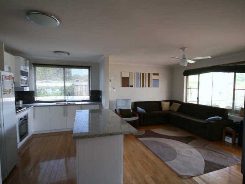 17 Loxton Avenue, Iluka NSW 2466